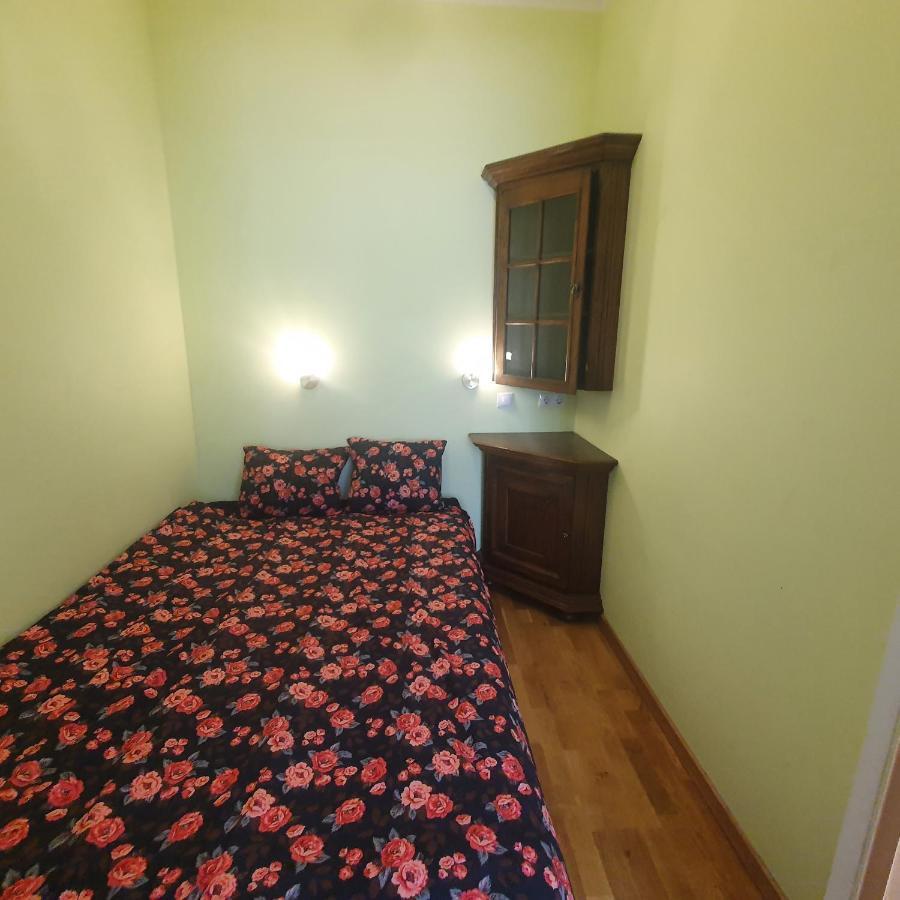 Hot Riga Ernestines Iela 7-1 Enjoy The Feel Of Home And History! ภายนอก รูปภาพ
