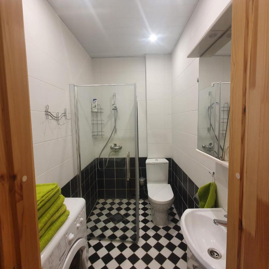 Hot Riga Ernestines Iela 7-1 Enjoy The Feel Of Home And History! ภายนอก รูปภาพ